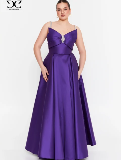 Robe de soirée violette bustier sans bretelles avec jupe longue fluide